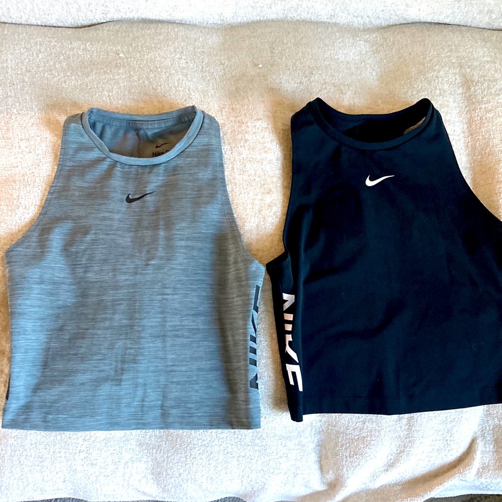 One time wear!! crop Nike tops!!